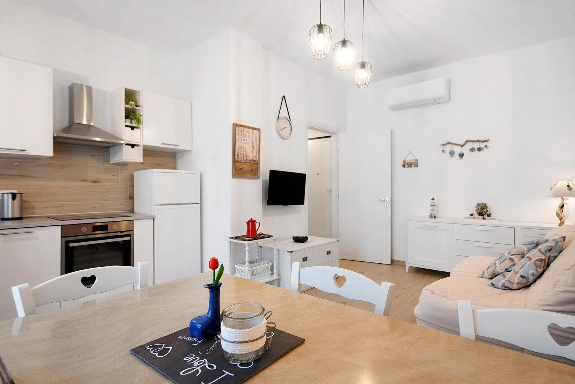Bilocale Via Rimembranze 6 Apartment Levanto Bagian luar foto