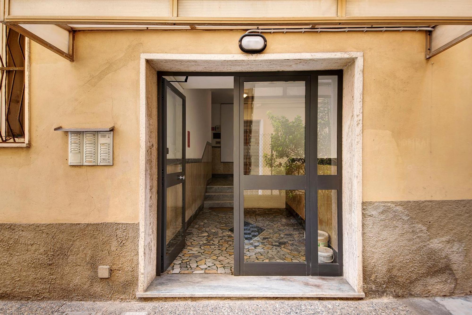 Bilocale Via Rimembranze 6 Apartment Levanto Bagian luar foto